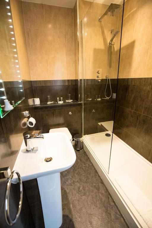 Castle Hotel Tamworth Extérieur photo