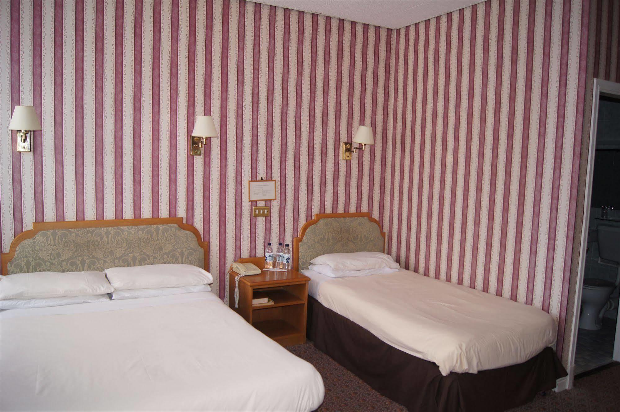 Castle Hotel Tamworth Extérieur photo