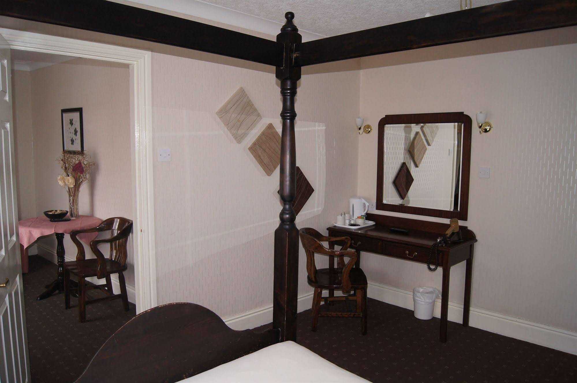 Castle Hotel Tamworth Extérieur photo