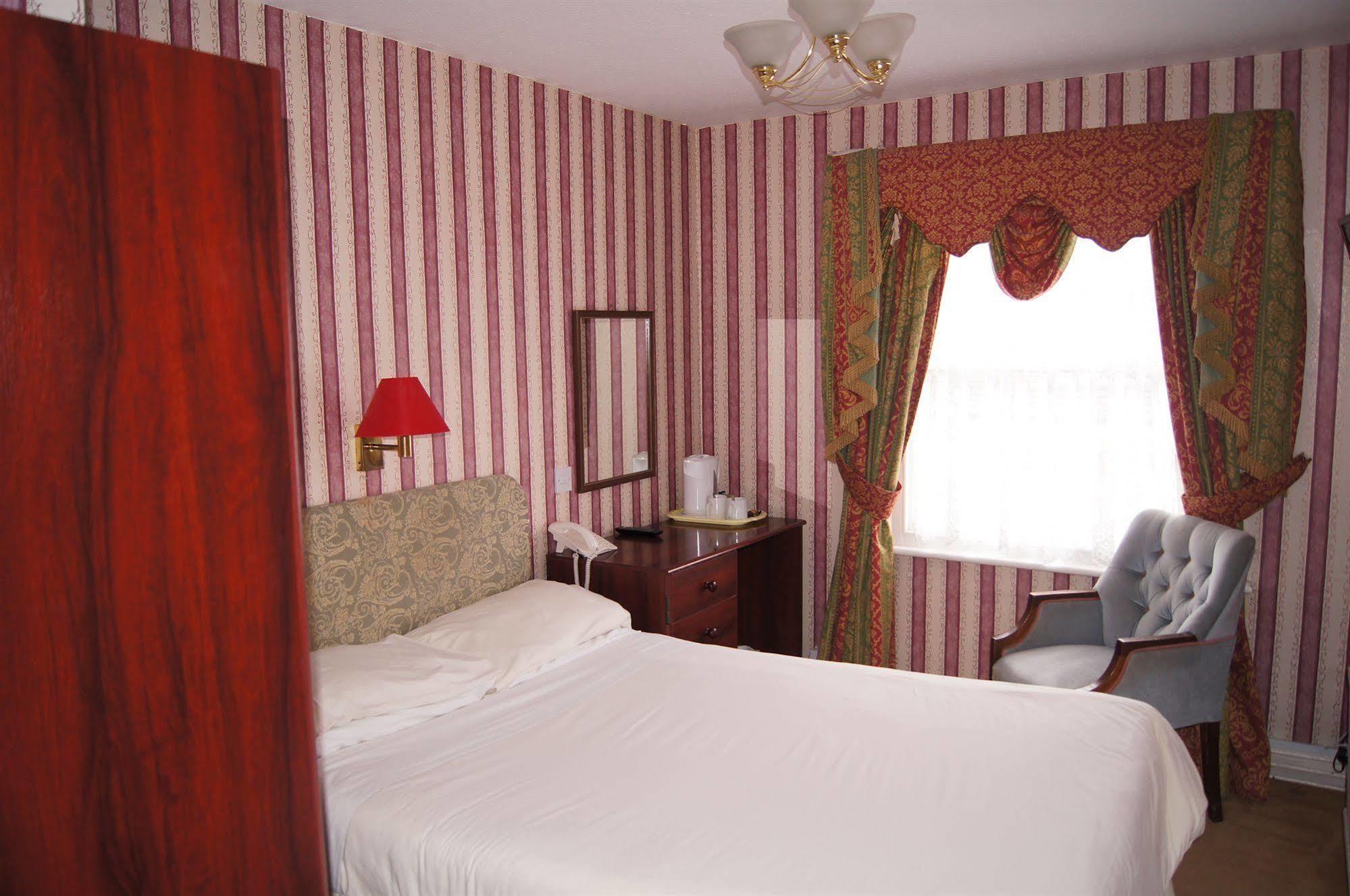 Castle Hotel Tamworth Extérieur photo